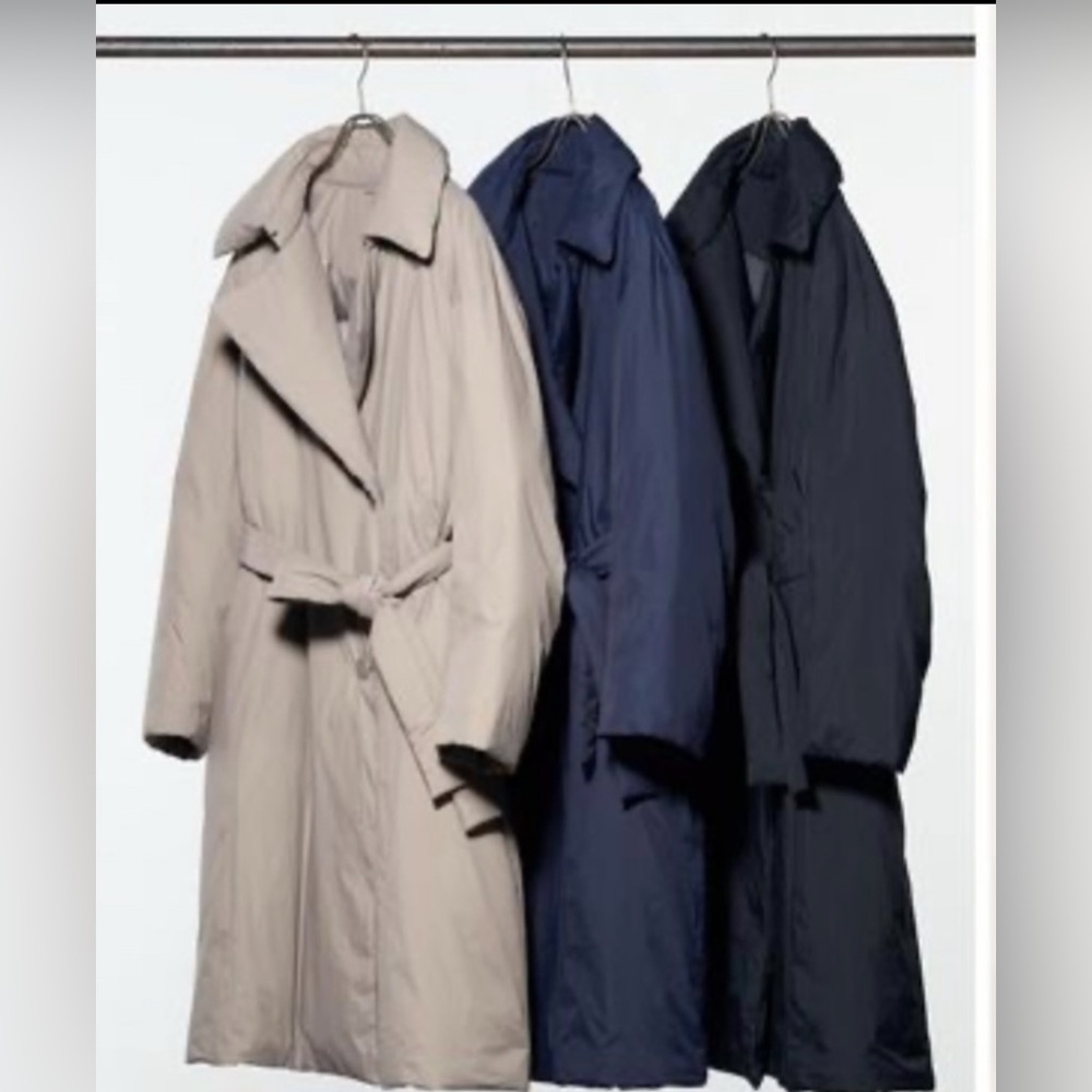 Uniqlo Woman’s Trench Coat - Light Beige
